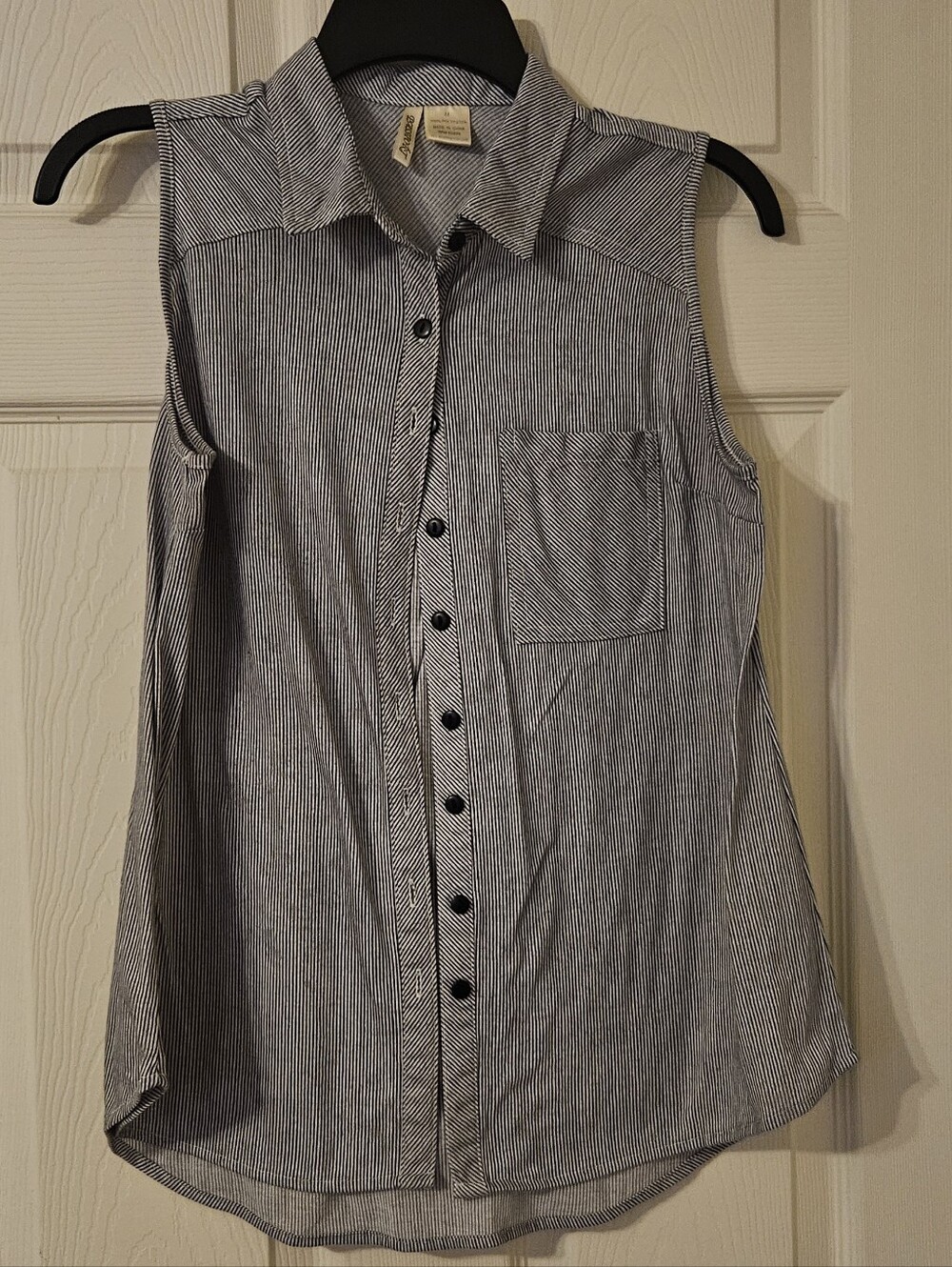 Passport Striped Sleeveless Shirt in Blue & White